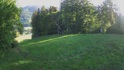 Prostřední část sjezdovky a snowpark
