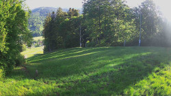 Prostřední část sjezdovky a snowpark