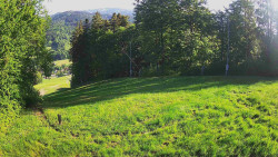 Prostřední část sjezdovky a snowpark