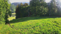 Prostřední část sjezdovky a snowpark