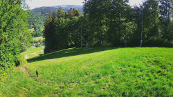 Prostřední část sjezdovky a snowpark