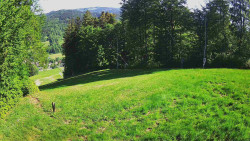 Prostřední část sjezdovky a snowpark