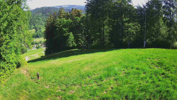 Prostřední část sjezdovky a snowpark