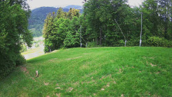 Prostřední část sjezdovky a snowpark