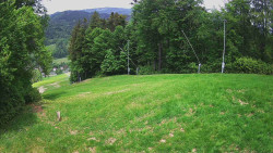 Prostřední část sjezdovky a snowpark