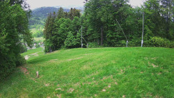 Prostřední část sjezdovky a snowpark