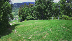 Prostřední část sjezdovky a snowpark