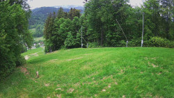 Prostřední část sjezdovky a snowpark