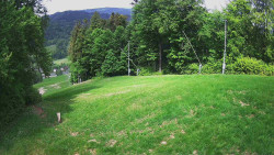 Prostřední část sjezdovky a snowpark