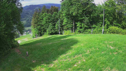 Prostřední část sjezdovky a snowpark