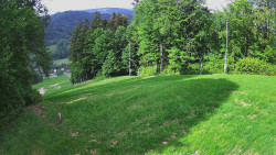 Prostřední část sjezdovky a snowpark