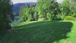 Prostřední část sjezdovky a snowpark
