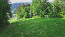 Prostřední část sjezdovky a snowpark