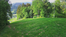 Prostřední část sjezdovky a snowpark