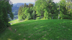 Prostřední část sjezdovky a snowpark