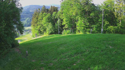 Prostřední část sjezdovky a snowpark