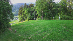 Prostřední část sjezdovky a snowpark