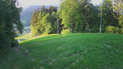 Prostřední část sjezdovky a snowpark