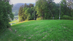 Prostřední část sjezdovky a snowpark