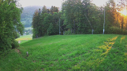 Prostřední část sjezdovky a snowpark