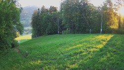 Prostřední část sjezdovky a snowpark