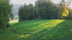 Prostřední část sjezdovky a snowpark