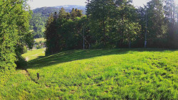 Prostřední část sjezdovky a snowpark