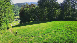 Prostřední část sjezdovky a snowpark
