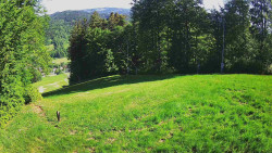Prostřední část sjezdovky a snowpark