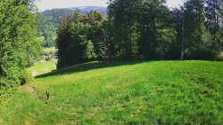 Prostřední část sjezdovky a snowpark