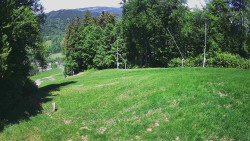 Prostřední část sjezdovky a snowpark