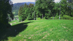 Prostřední část sjezdovky a snowpark