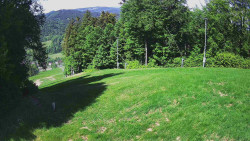Prostřední část sjezdovky a snowpark