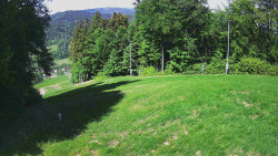 Prostřední část sjezdovky a snowpark