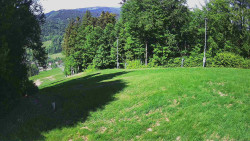 Prostřední část sjezdovky a snowpark