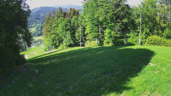 Prostřední část sjezdovky a snowpark