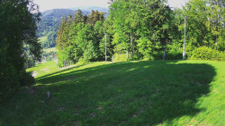 Prostřední část sjezdovky a snowpark