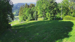Prostřední část sjezdovky a snowpark