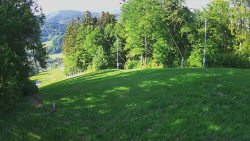 Prostřední část sjezdovky a snowpark
