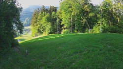 Prostřední část sjezdovky a snowpark
