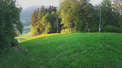 Prostřední část sjezdovky a snowpark