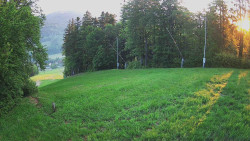 Prostřední část sjezdovky a snowpark