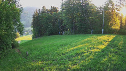 Prostřední část sjezdovky a snowpark