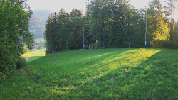 Prostřední část sjezdovky a snowpark