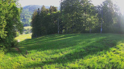 Prostřední část sjezdovky a snowpark