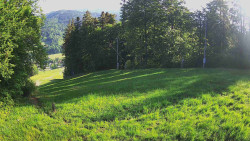 Prostřední část sjezdovky a snowpark