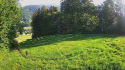 Prostřední část sjezdovky a snowpark
