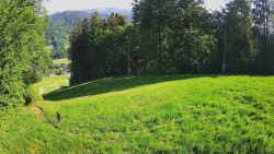 Prostřední část sjezdovky a snowpark
