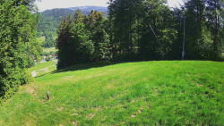 Prostřední část sjezdovky a snowpark