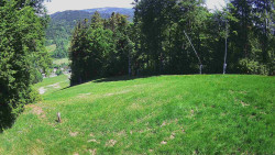 Prostřední část sjezdovky a snowpark